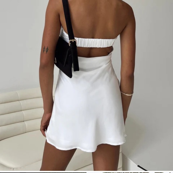 PHILLIPA MINI DRESS WHITE - Picture 2 of 3